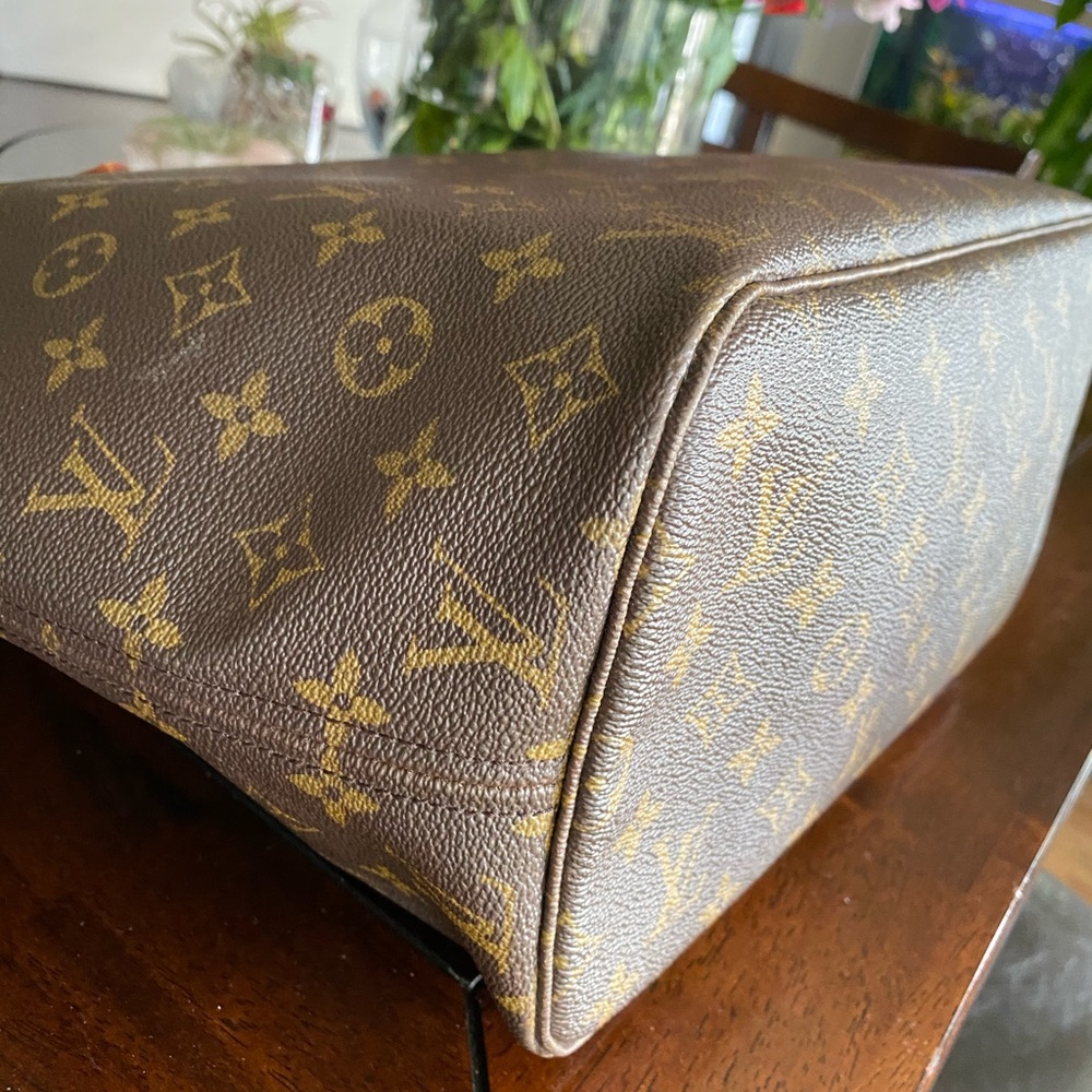 Louie Vuitton Neverfull GM Monogram - Picture 5 of 8